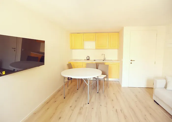 Ross' House 2